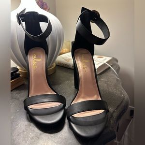 Lulus ankle strap heels. Size 7. Excellent condition.